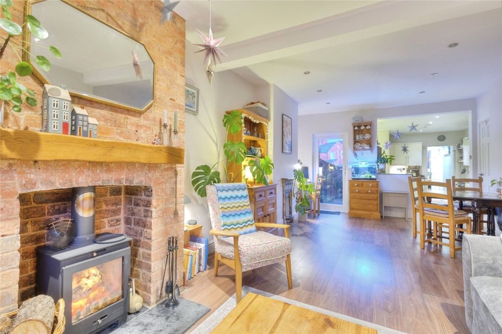 Property photo 2 of 26 Picture No. 23