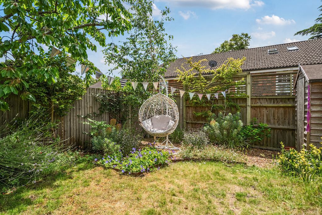 Property photo 3 of 14 Garden