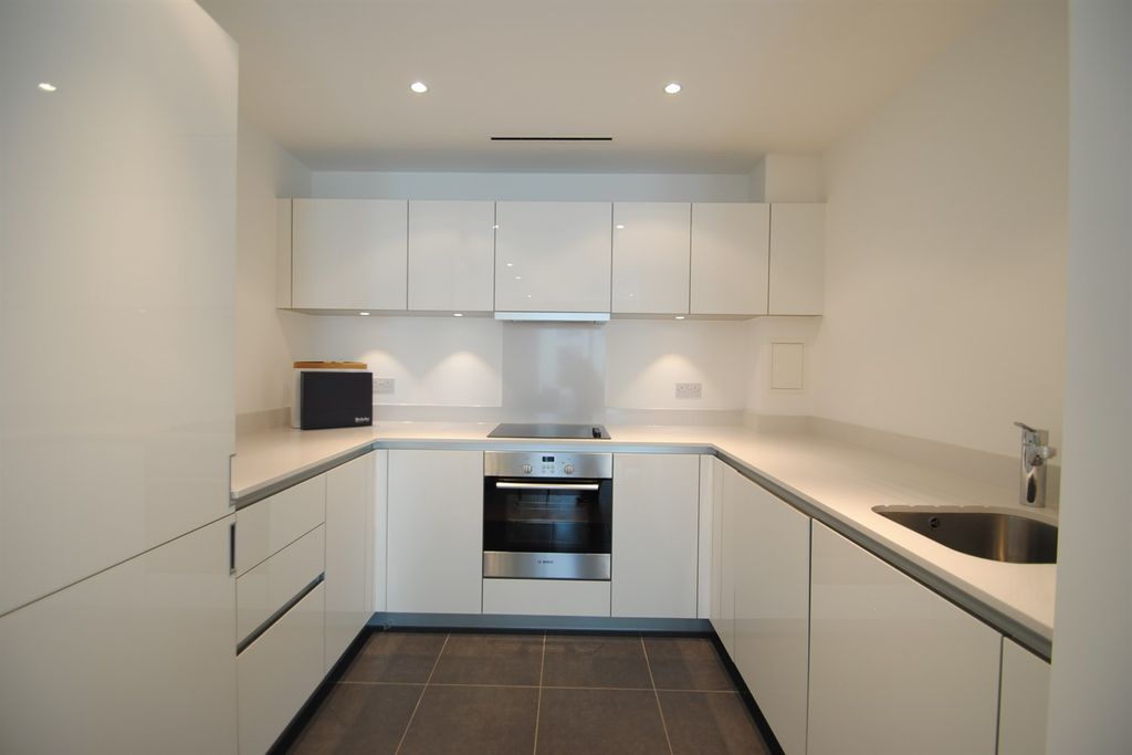 Property photo 1 of 9 (Main)