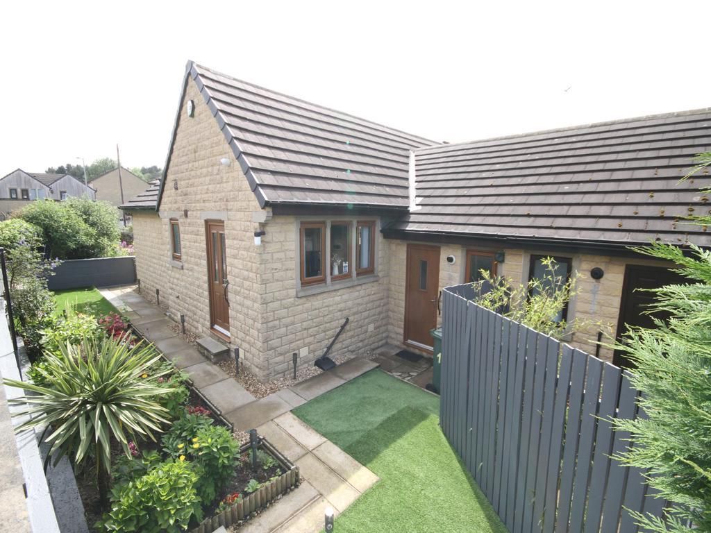 Property photo 2 of 40