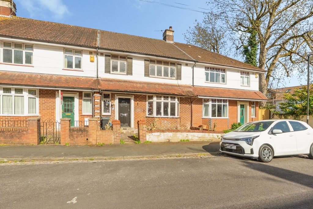 Property photo 2 of 21 Pbox-Img.Jpg