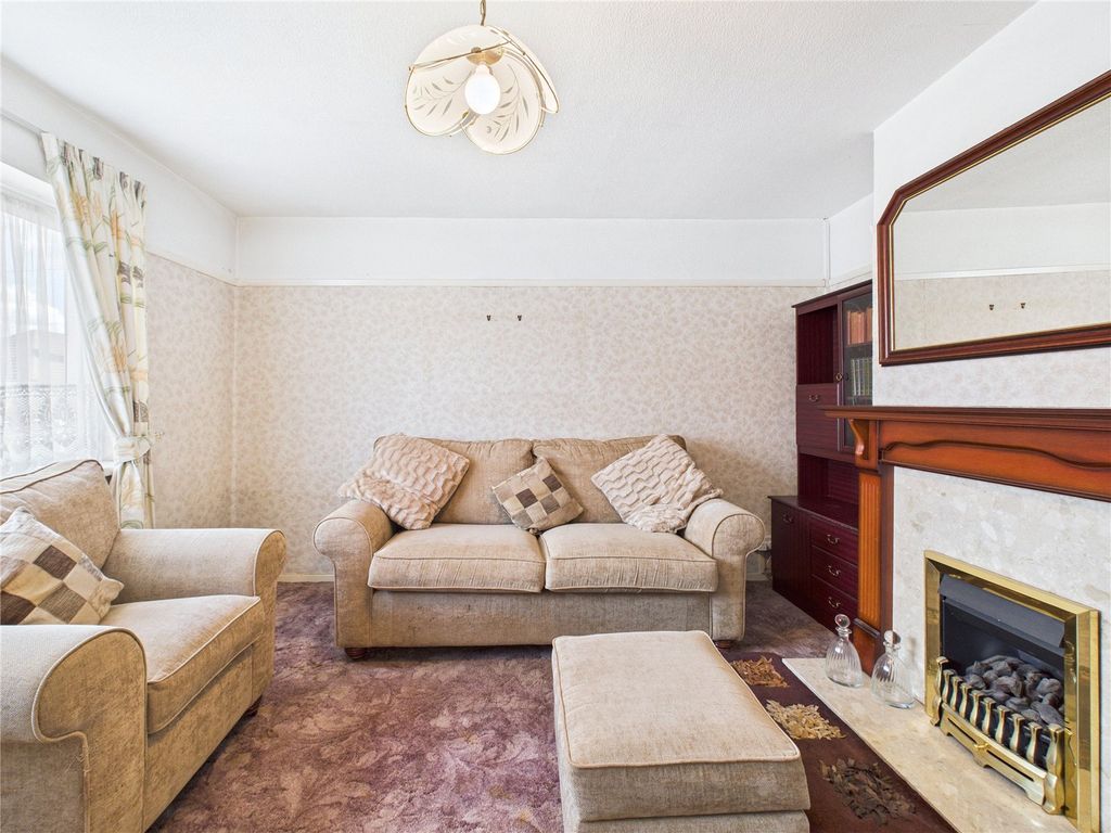 Property photo 3 of 23 Picture No. 30