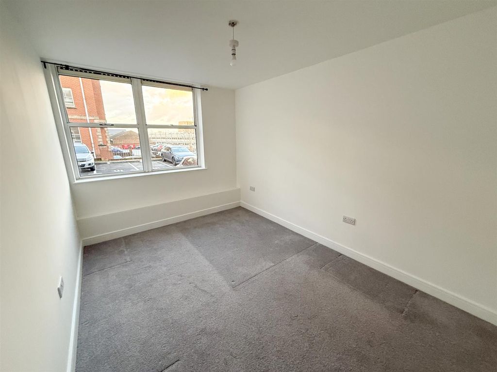 Property photo 3 of 16 11-Img_4714.Jpg