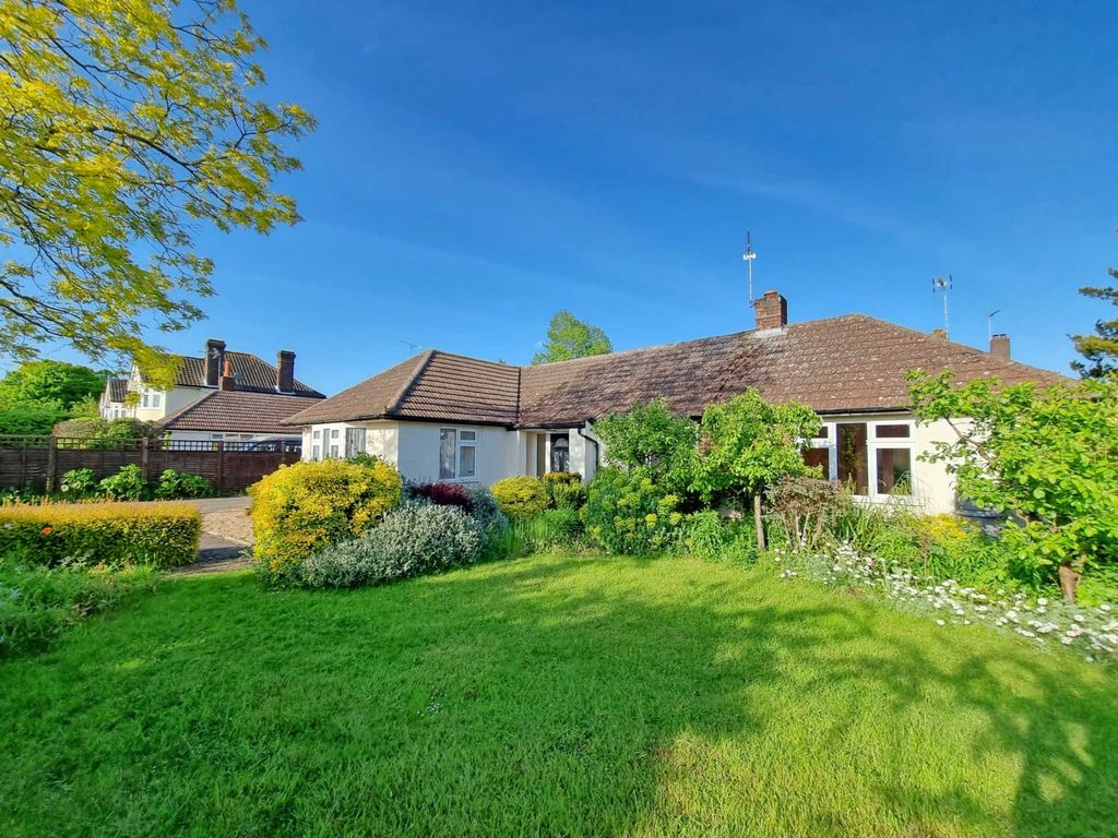 Property photo 2 of 21