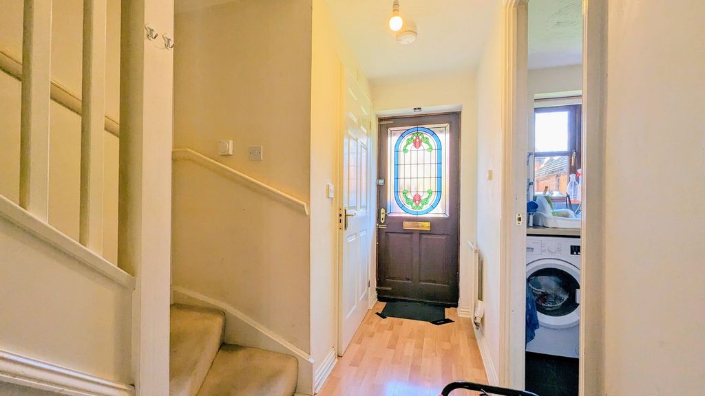 Property photo 3 of 13