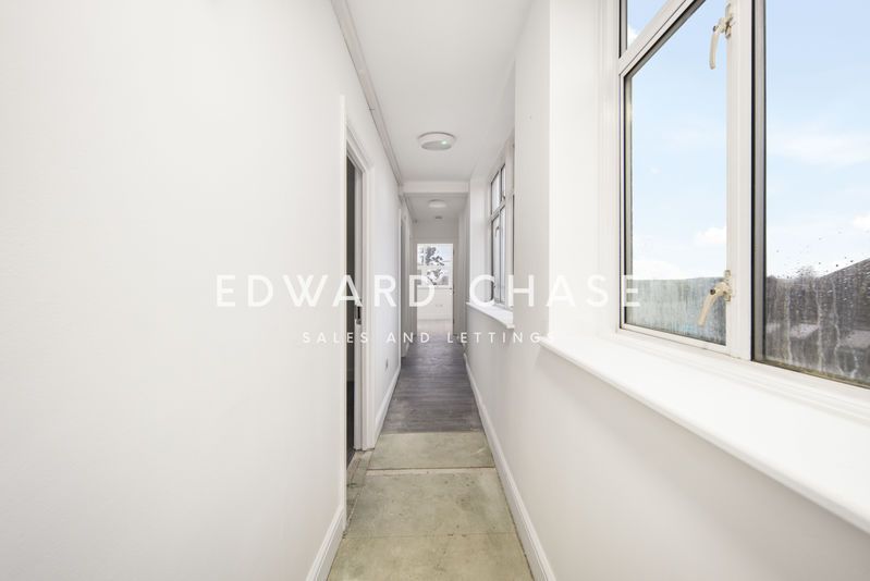 Property photo 2 of 13 Photo 14