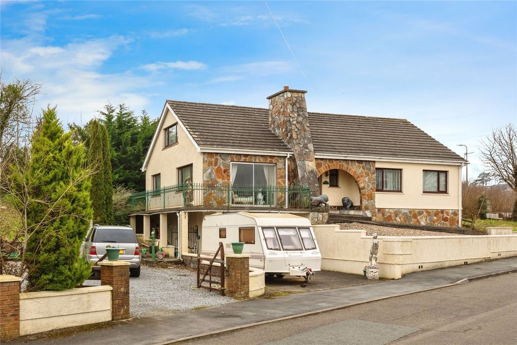 Property photo 1 of 17 Picture No. 02