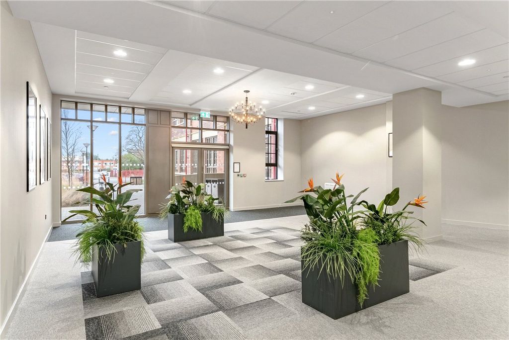 Property photo 3 of 23 Picture No. 24