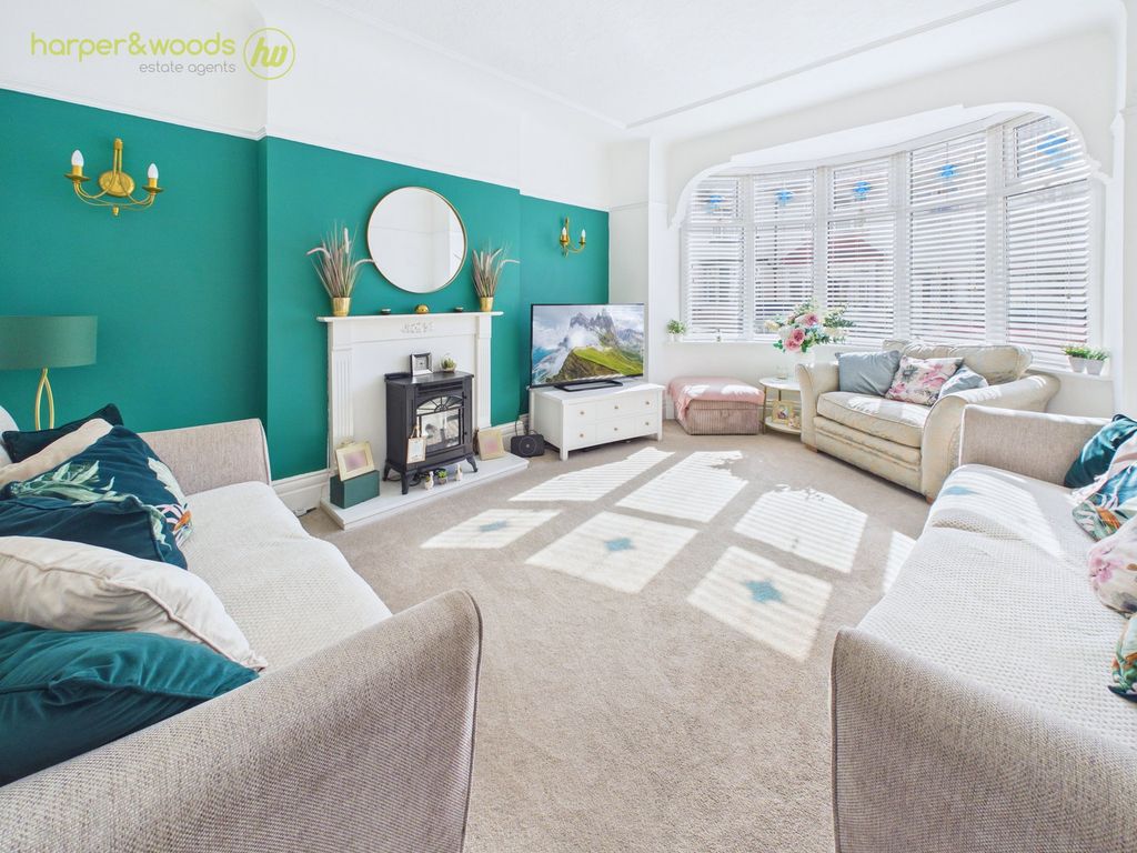 Property photo 3 of 36