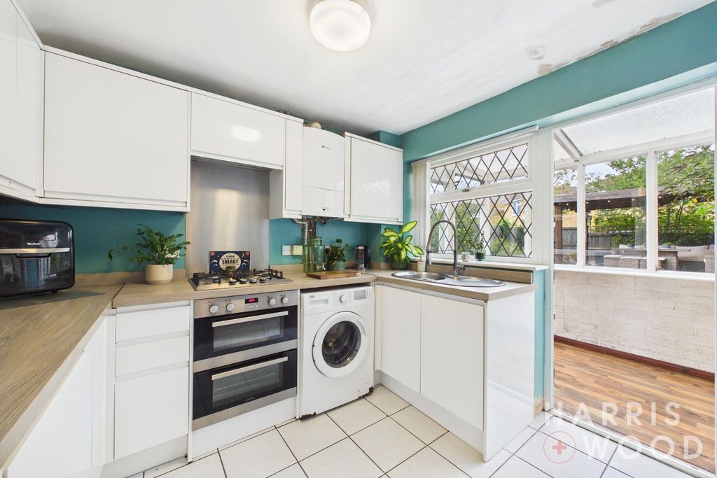 Property photo 2 of 20 5562214