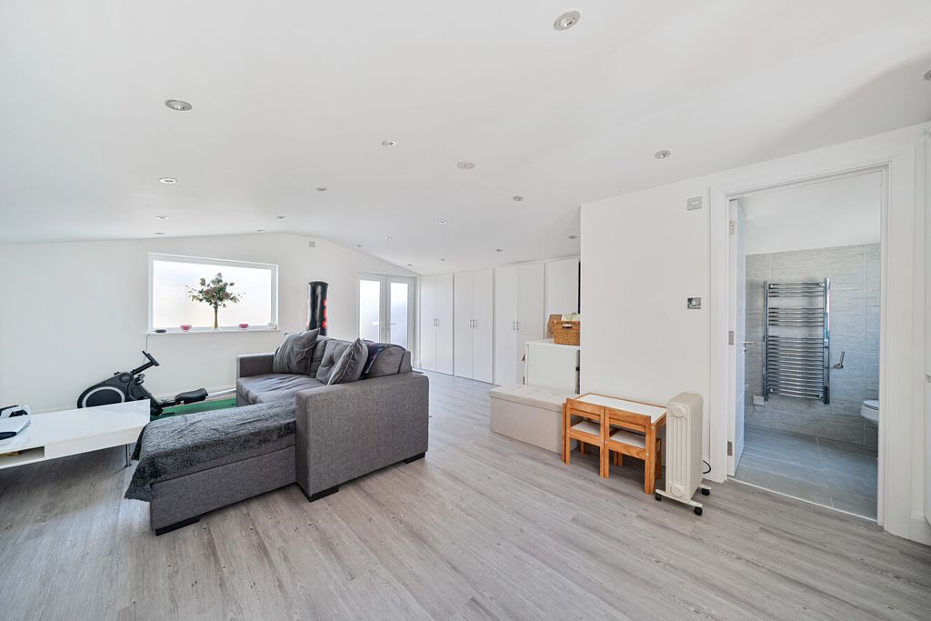 Additional image 11 of 5 bed terraced house for saleCannon Hill Lane, Raynes Park, London SW20