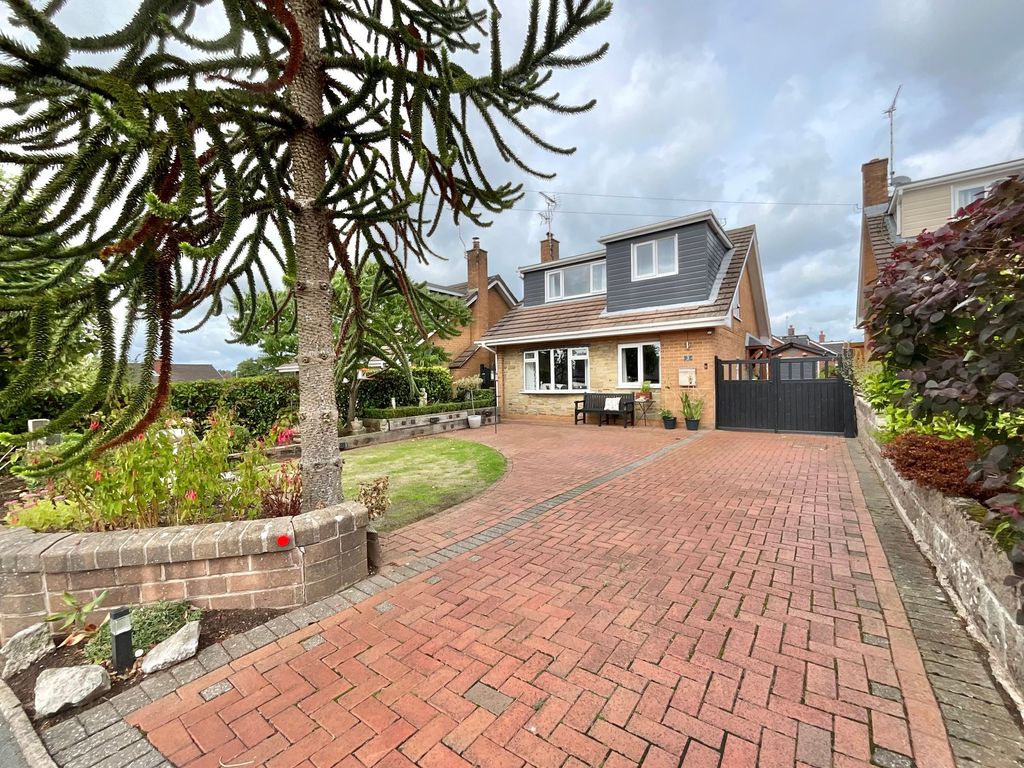 Property photo 1 of 33