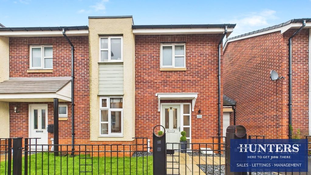 Property photo 1 of 20 External