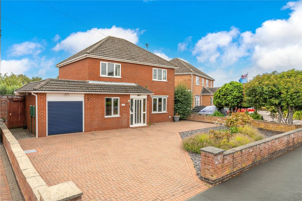 Property photo 1 of 17 Picture No. 02