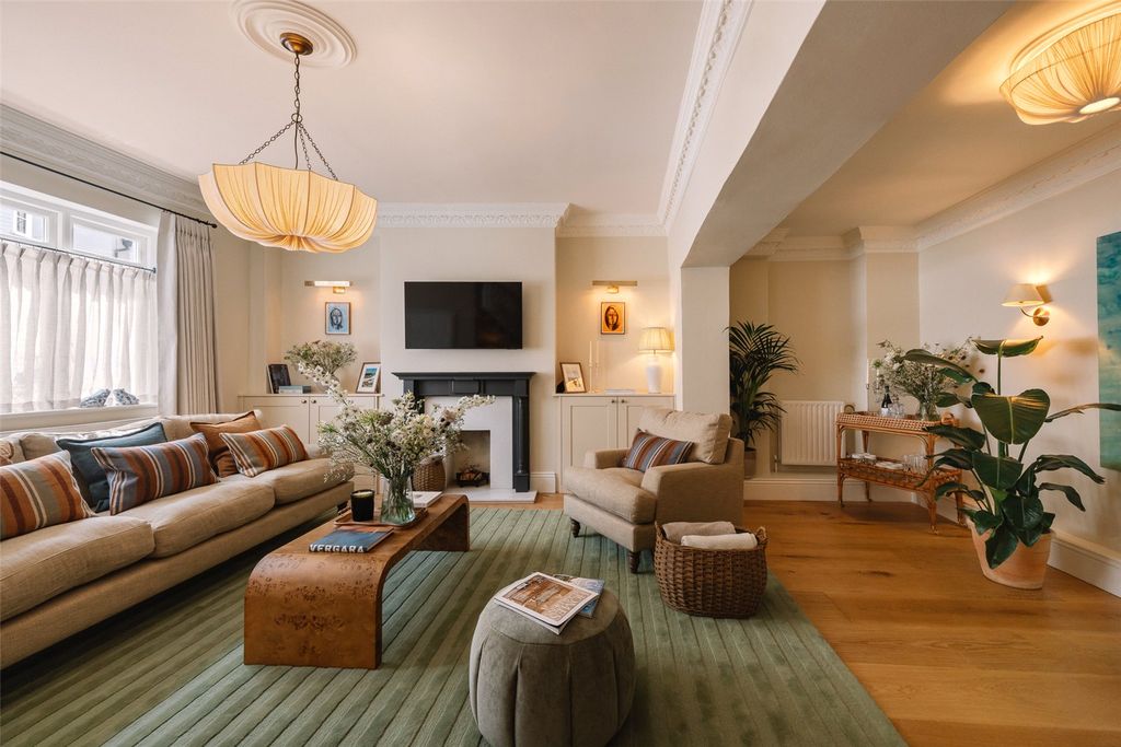 Property photo 1 of 20 Reception Room
