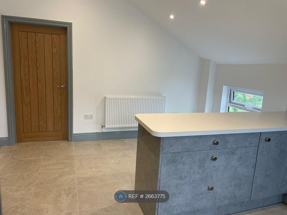 Property photo 3 of 13 Kitchen