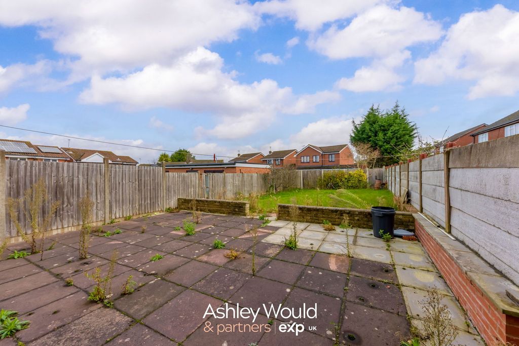 Property photo 2 of 14