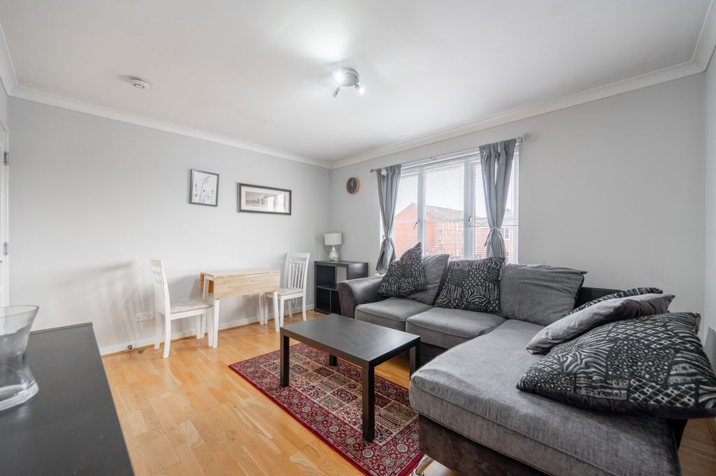 Property photo 3 of 8