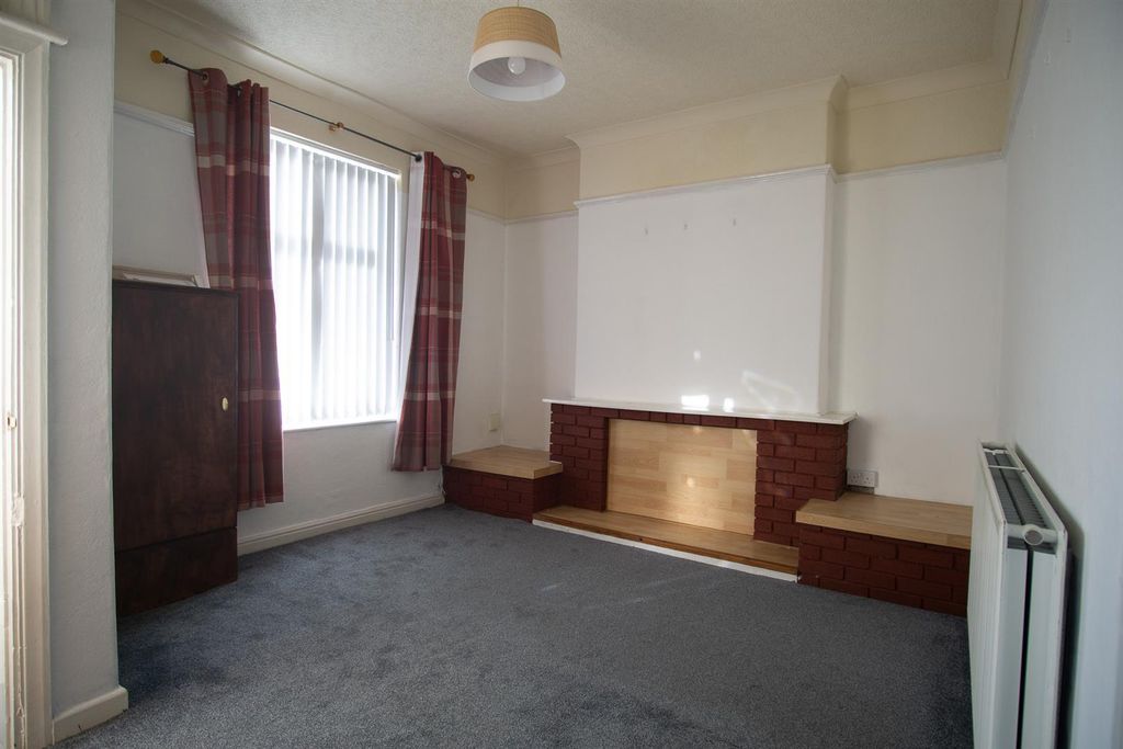 Property photo 2 of 10 Reception