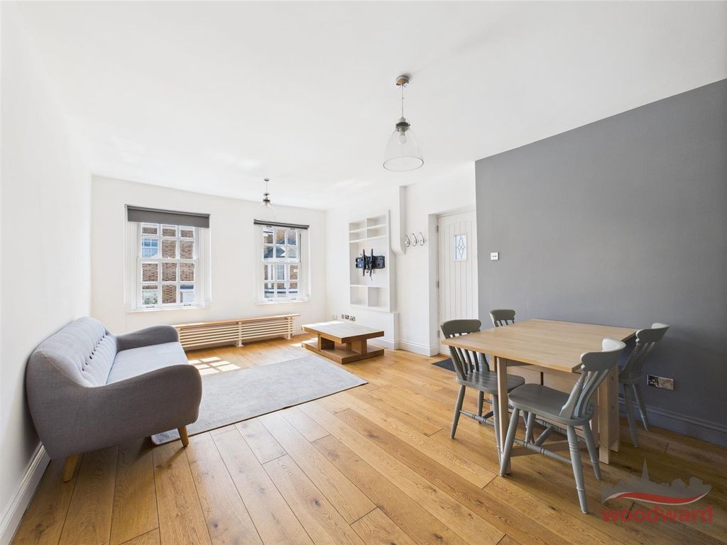 Property photo 2 of 8 Loung/Dining Room