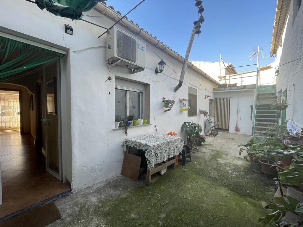 Property photo 1 of 43