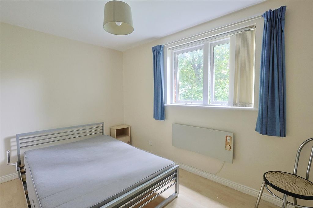 Property photo 3 of 5 5989C98B-5D3F-4Ab4-B90C-Ae36Fb5C1502_1_201_A.Jpeg