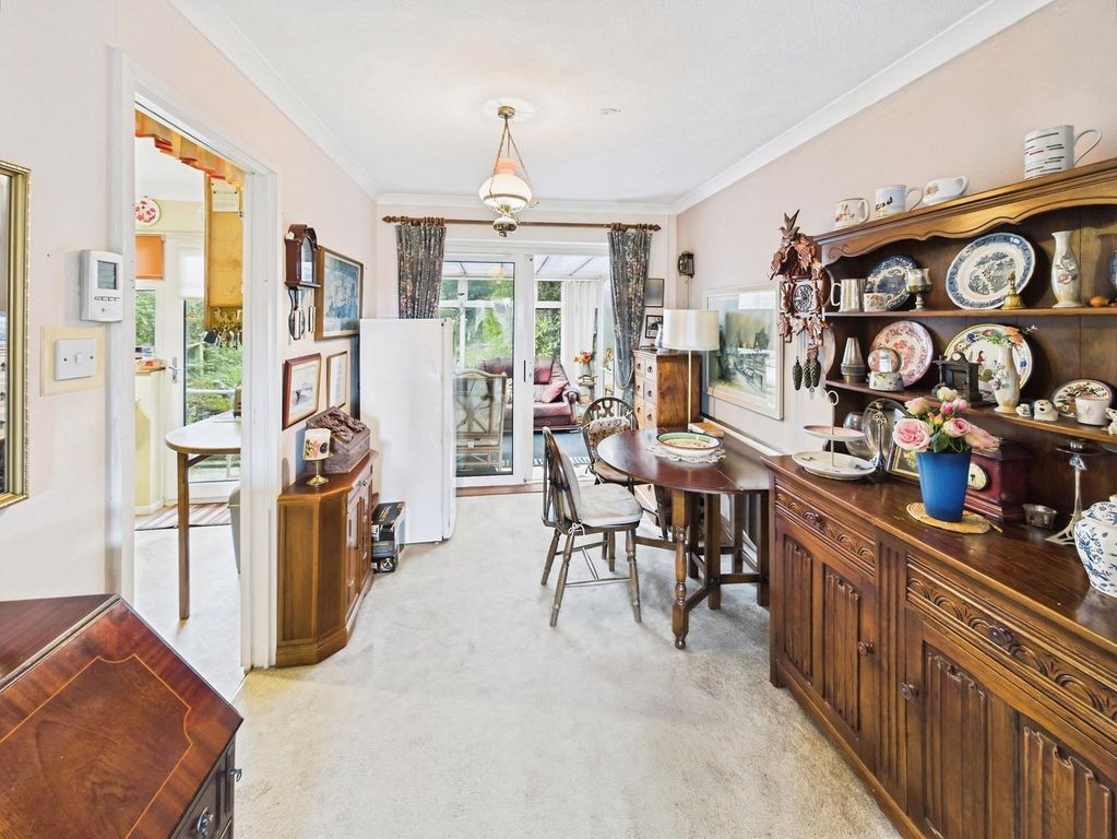 Property photo 3 of 13