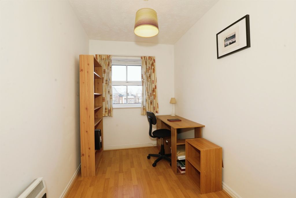 Additional image 13 of 2 bed flat for saleBlakemere Drive, Northwich CW9