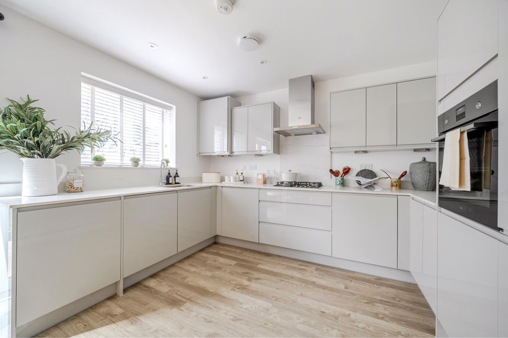 Property photo 3 of 22 Showhome Photography