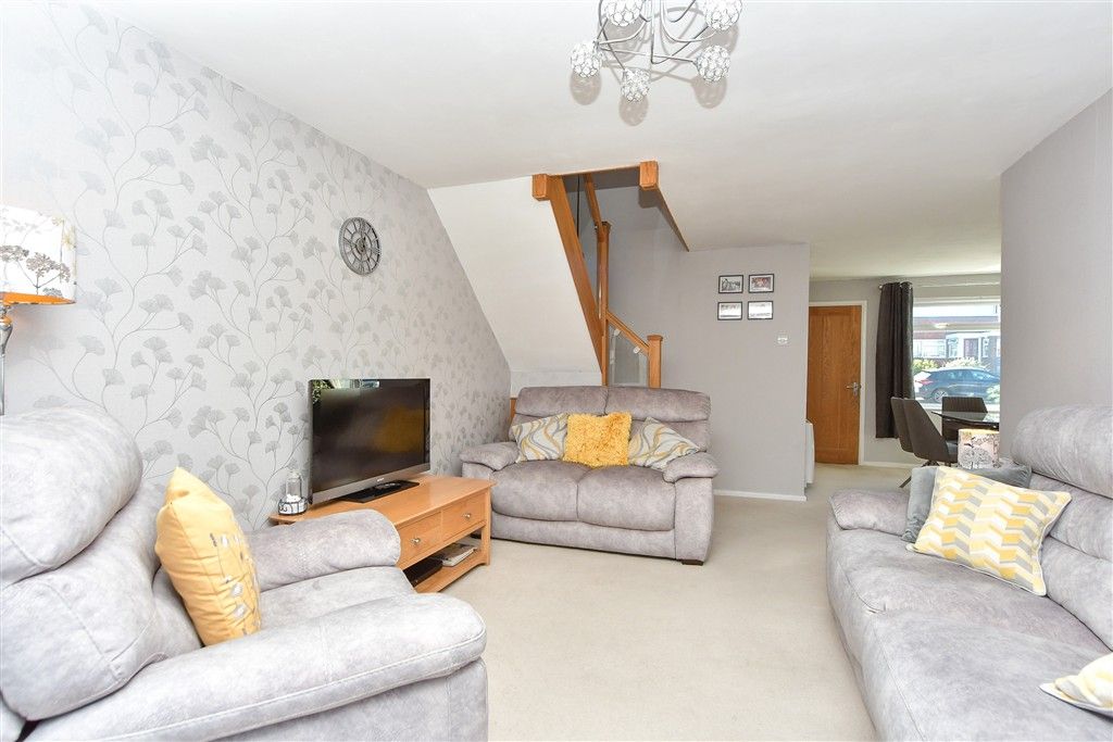 Property photo 1 of 11 Lounge/Diner