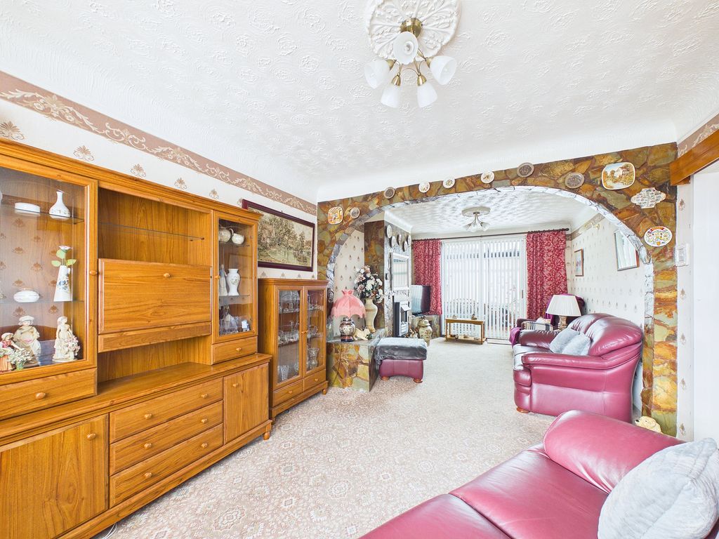 Property photo 2 of 23