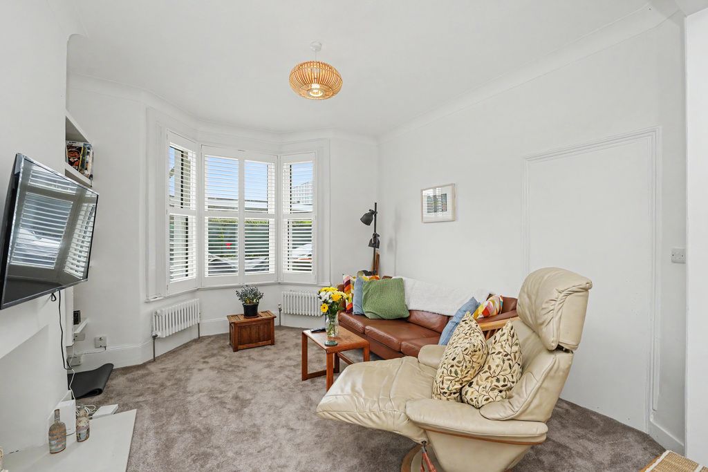 Property photo 3 of 17