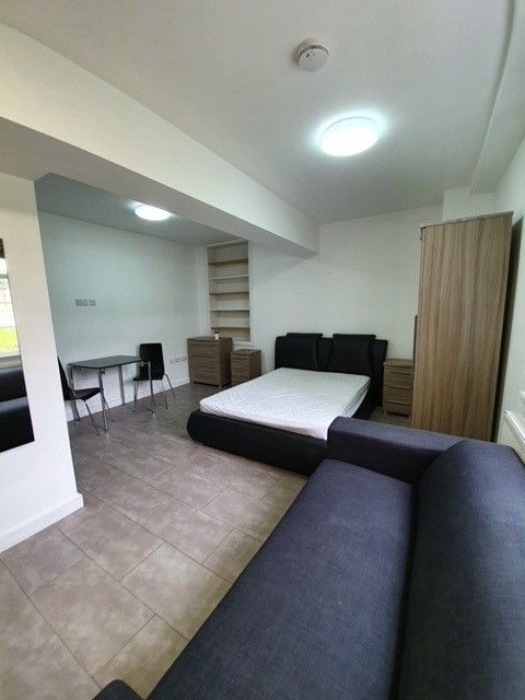 Property photo 3 of 4