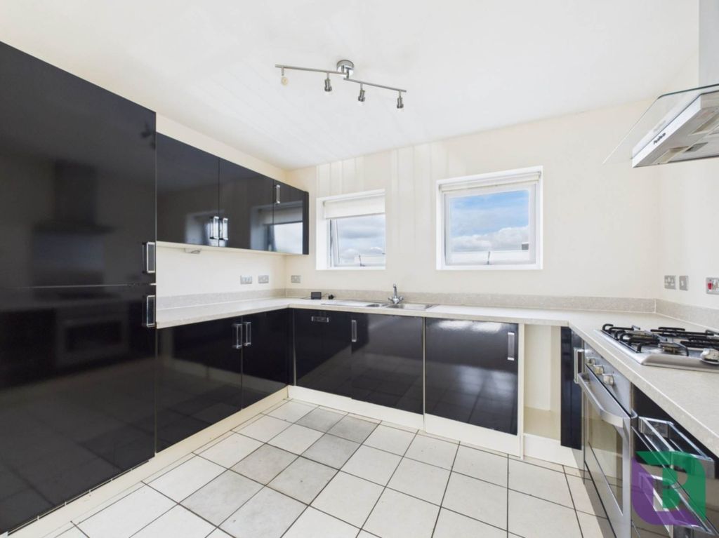 Property photo 3 of 9