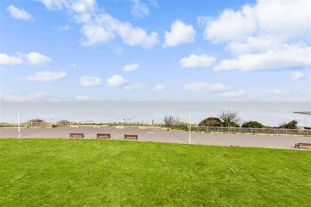 Property photo 2 of 12 Surrounding Area