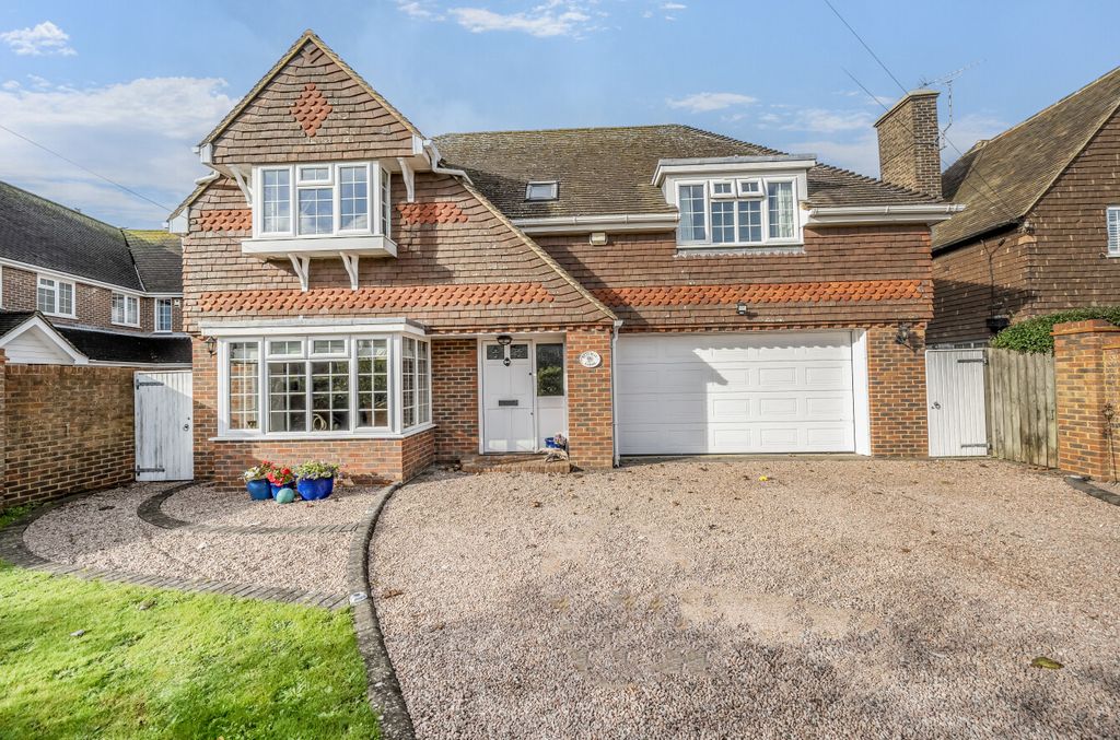 Property photo 3 of 25