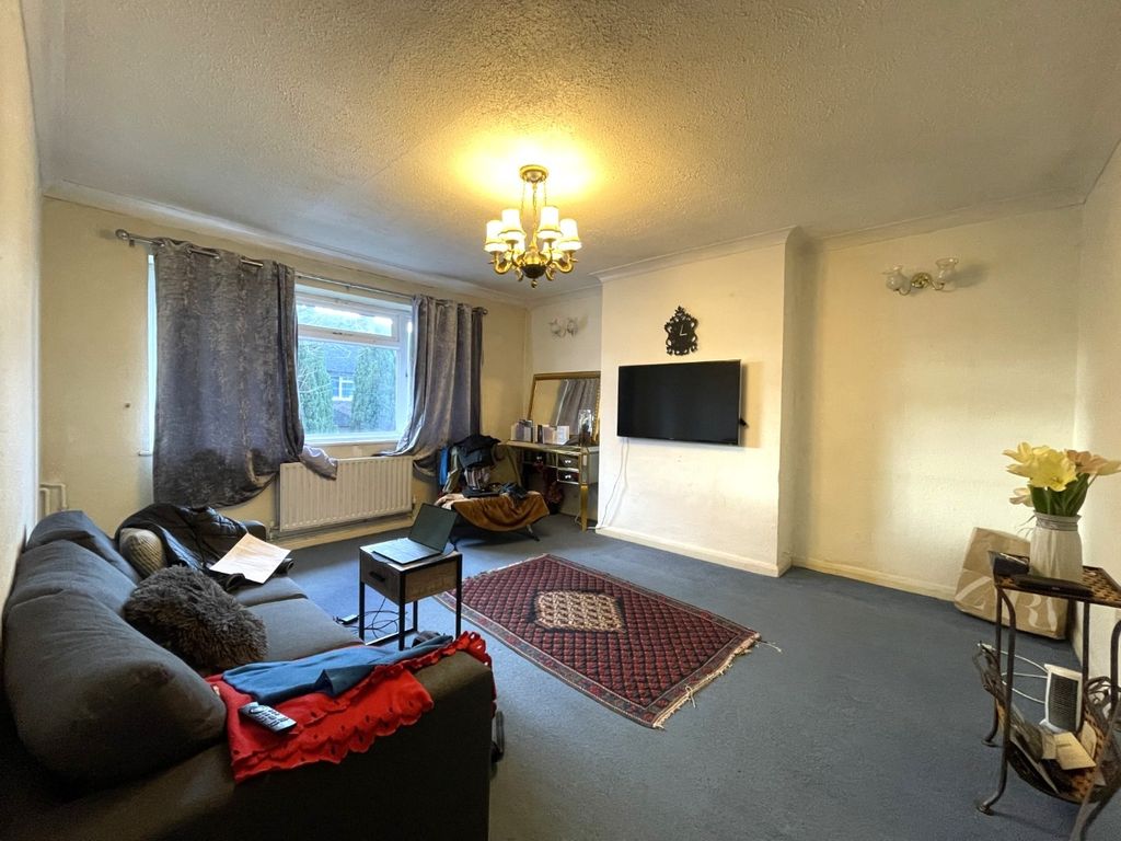 Property photo 2 of 10 3927524