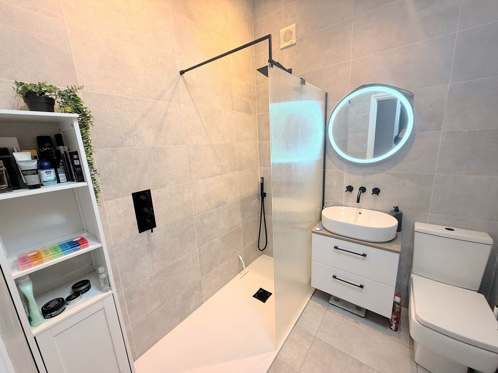 Property photo 3 of 30