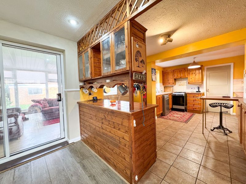 Property photo 3 of 17 Kitchen/Diner