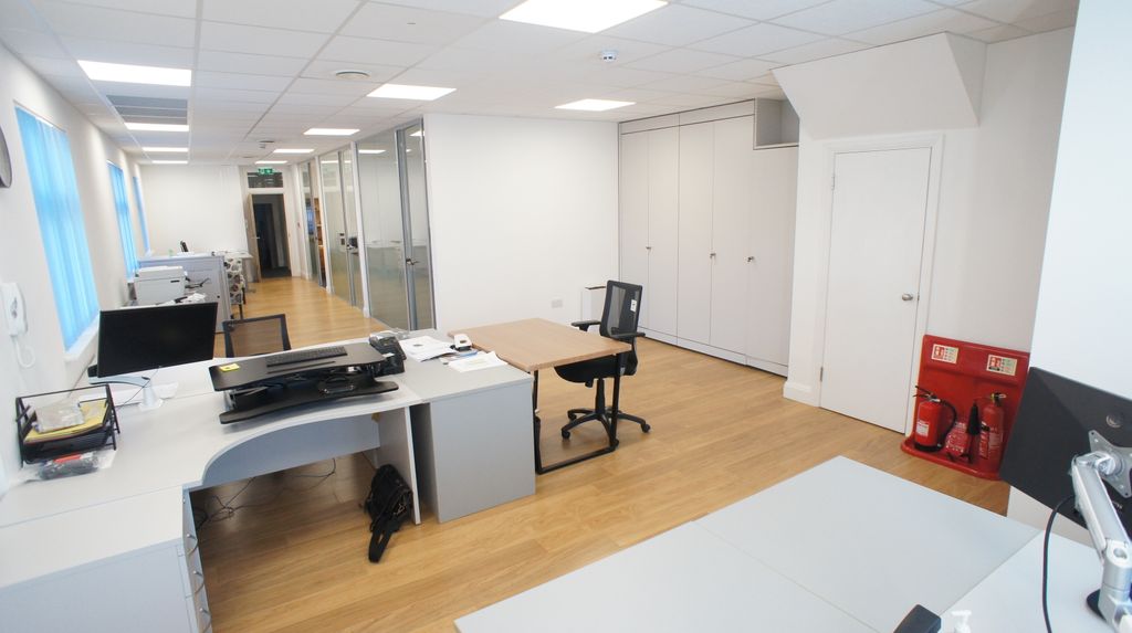 Property photo 2 of 6