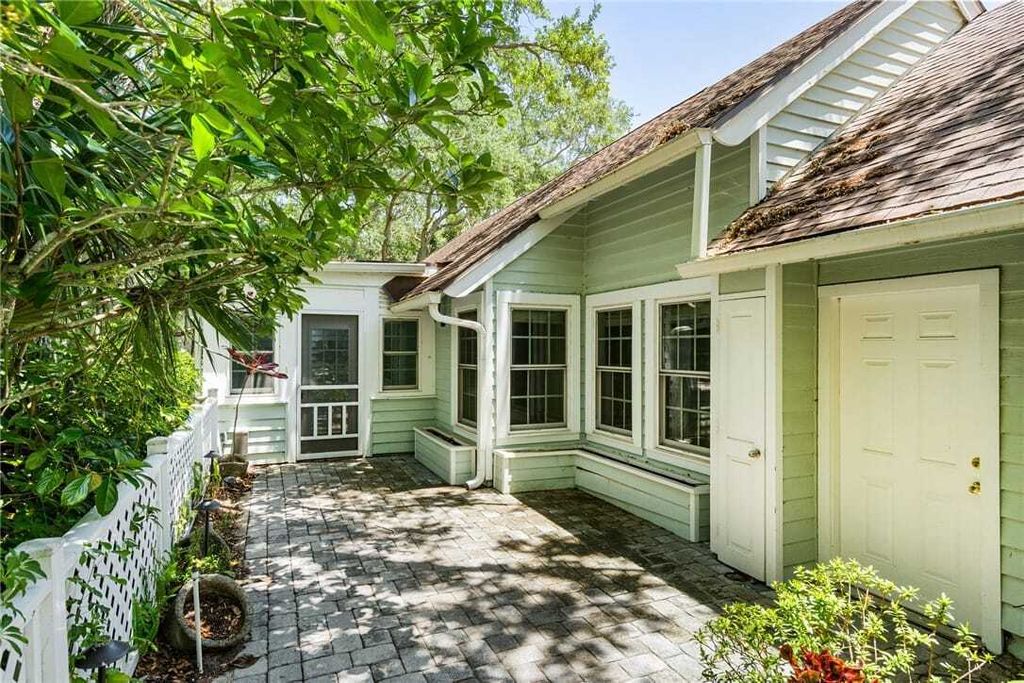 Property photo 1 of 31