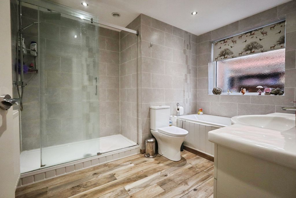 Additional image 14 of 3 bed detached bungalow for saleTutbury Road, Burton-On-Trent DE13