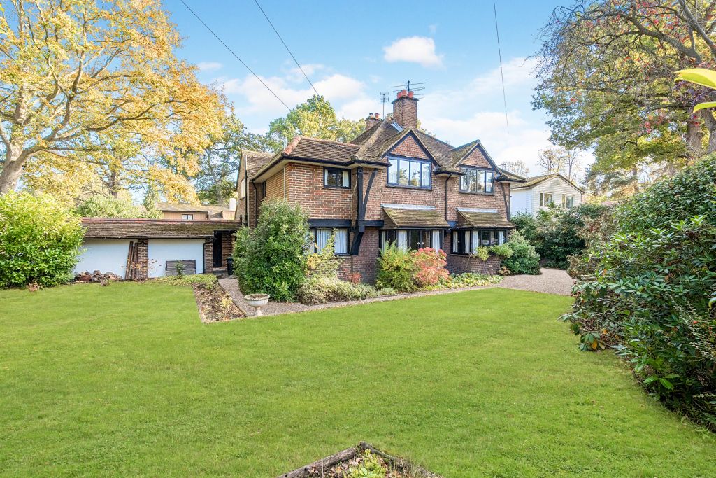 Property photo 1 of 23