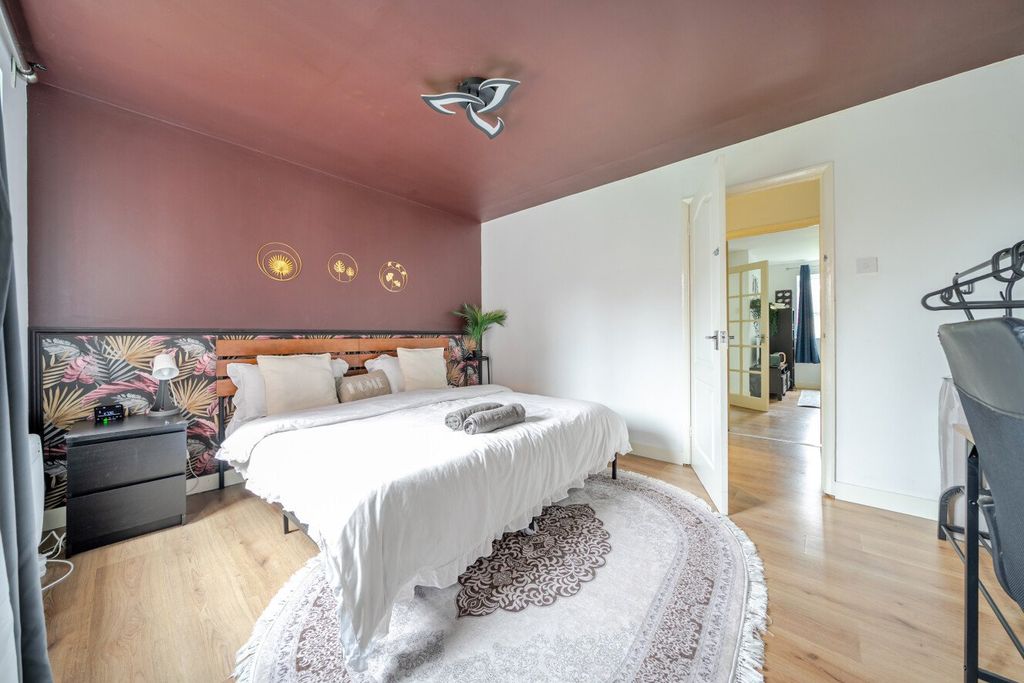 Property photo 3 of 12 Picture No. 12