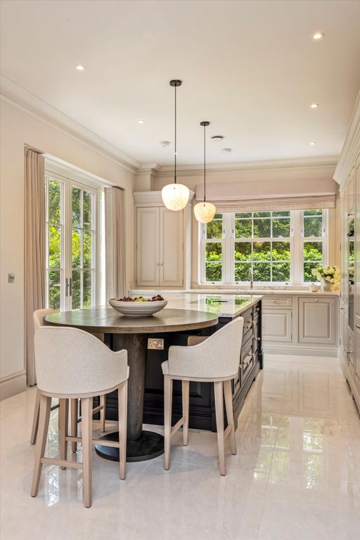 Additional image 5 of 3 bed flat for saleCholbury Place, London Road, Ascot SL5.