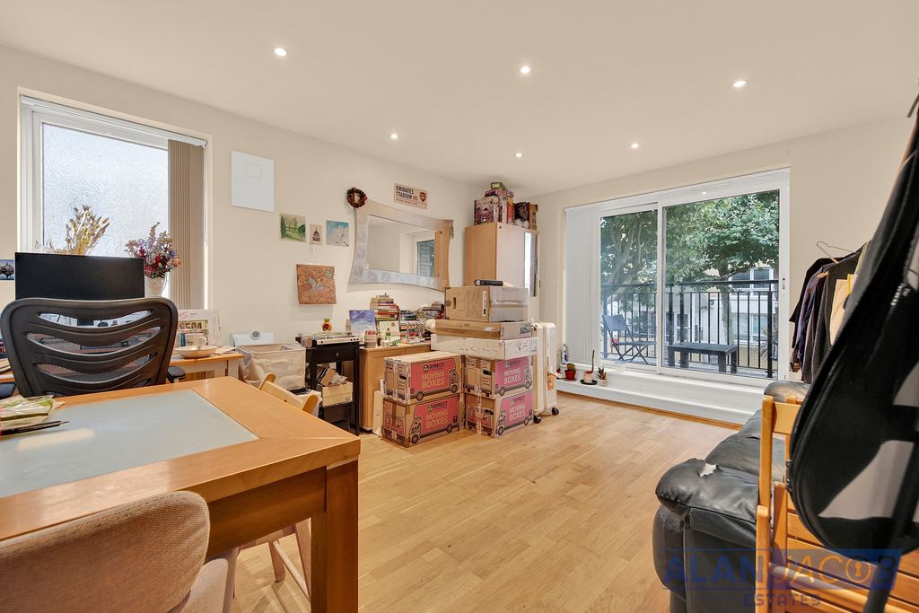 Property photo 1 of 25