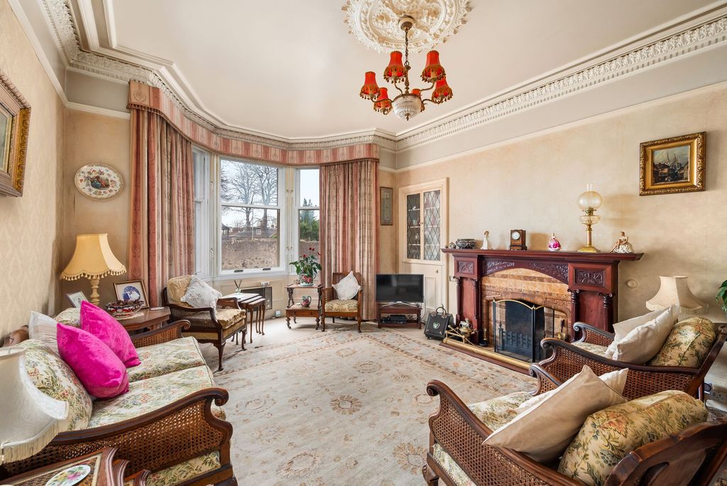 Property photo 3 of 26