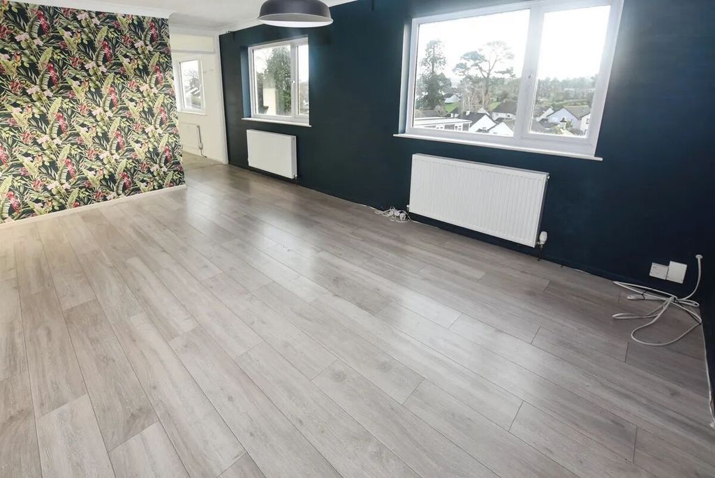 Property photo 2 of 14 Picture 2