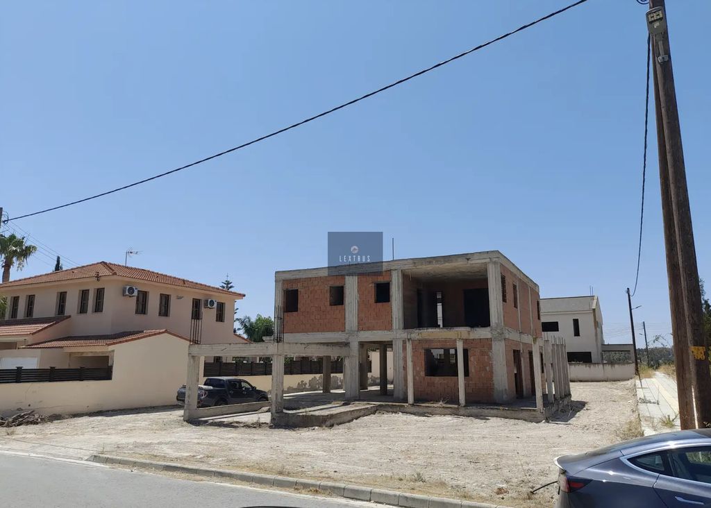 Property photo 1 of 4