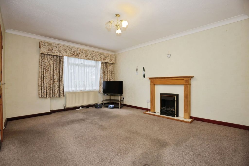 Property photo 2 of 19 Pbox-Img.Jpg